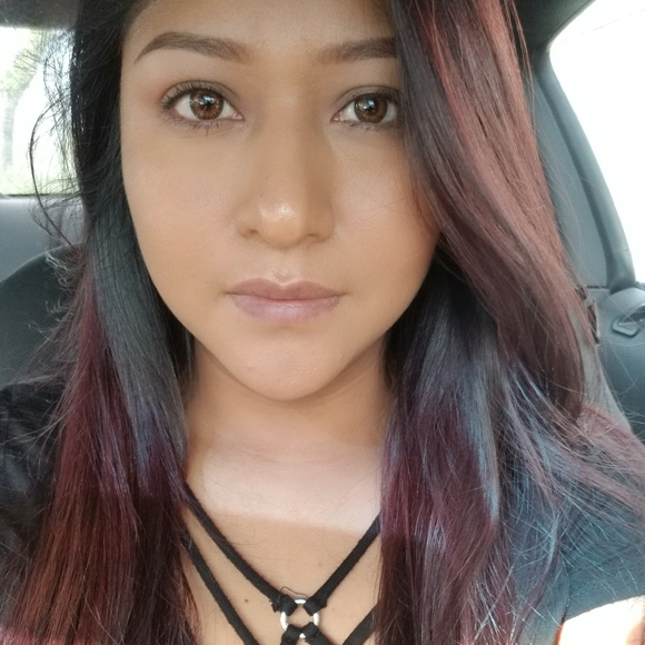 Meet your Posher, Lourdes - Picture 2 of 2